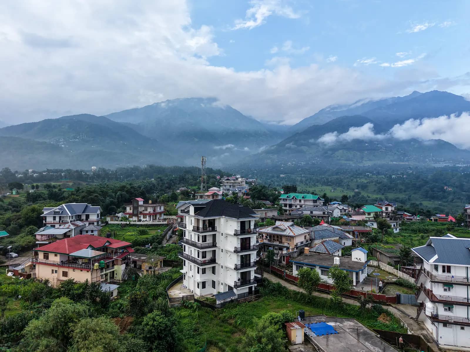 The Kangra valley from The White House, cloud sitting along the Dhauladhar foothills